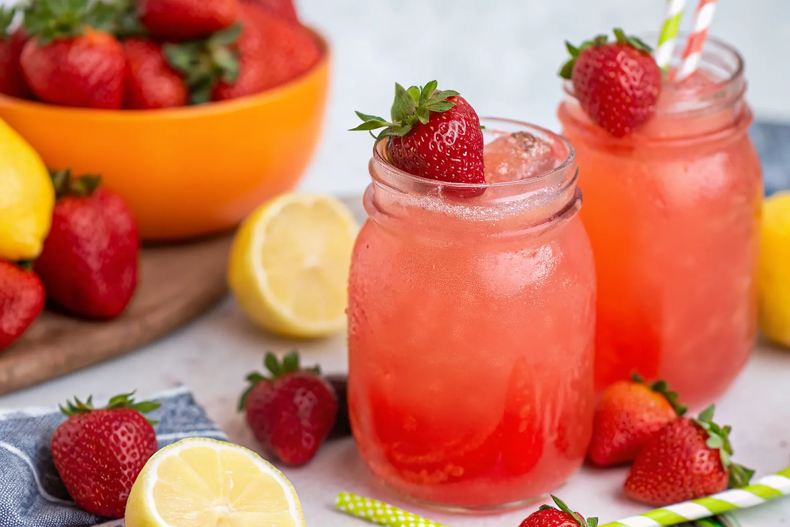 Perfect The BEST Strawberry Lemonade Recipe